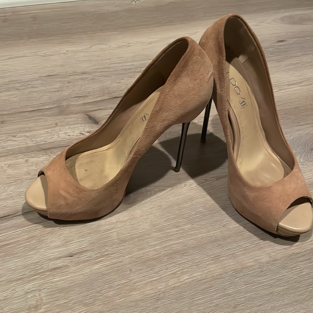 Suede tan metal heels